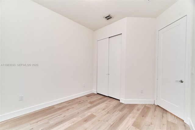 10447 NW 66th St, Doral, FL 33178