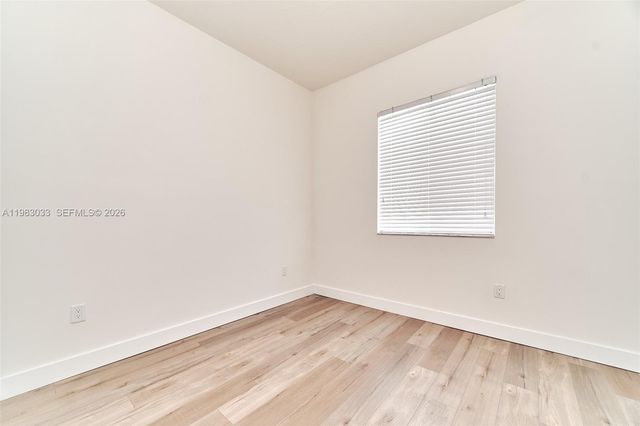 10447 NW 66th St, Doral, FL 33178