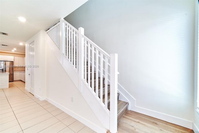 10447 NW 66th St, Doral, FL 33178