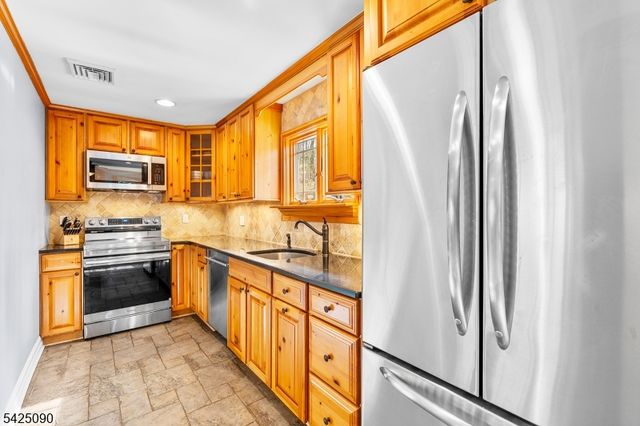 21 Turkey Hill Rd, Montville Twp., NJ 07005