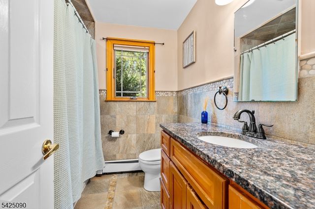 21 Turkey Hill Rd, Montville Twp., NJ 07005