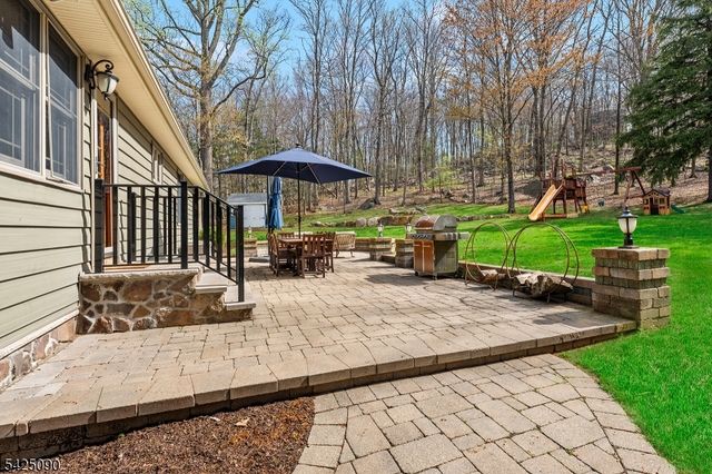 21 Turkey Hill Rd, Montville Twp., NJ 07005
