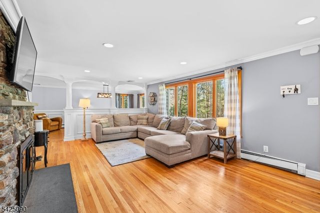 21 Turkey Hill Rd, Montville Twp., NJ 07005