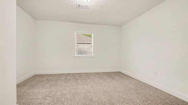 654 Ridge Drive, Crosby, TX 77532