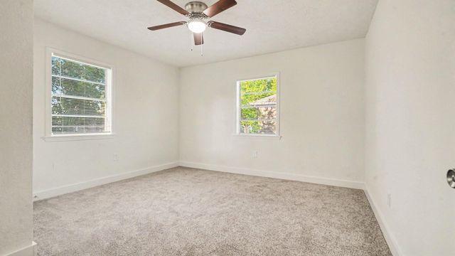 654 Ridge Drive, Crosby, TX 77532