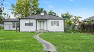 654 Ridge Drive, Crosby, TX 77532