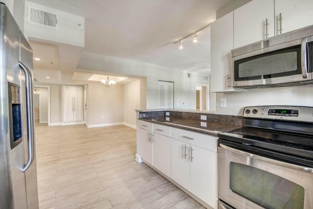 4905 Midtown Lane 2209, Palm Beach Gardens, FL 33418