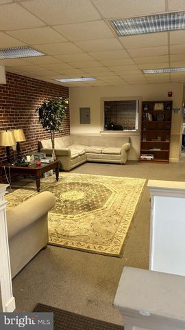 113 E CHESTNUT ST, Souderton, PA 18964