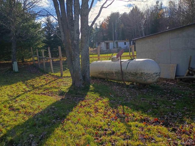 120 Town Line Road, Skandia, MI 49885