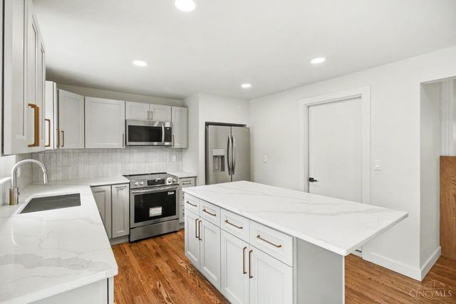 7420 Elkwood Drive, West Chester, OH 45069