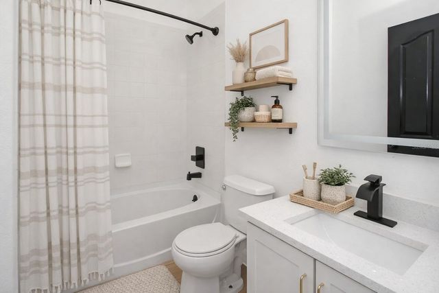 13313 HALKYN POINT, Orlando, FL 32832