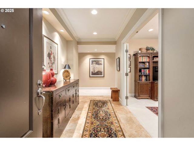 5605 Se SCENIC Ln 100, Vancouver, WA 98661