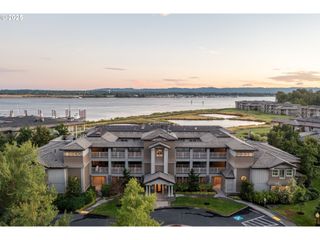 5605 Se SCENIC Ln 100, Vancouver, WA 98661