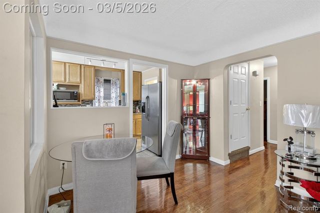 11319 Woodbine, Redford, MI 48239