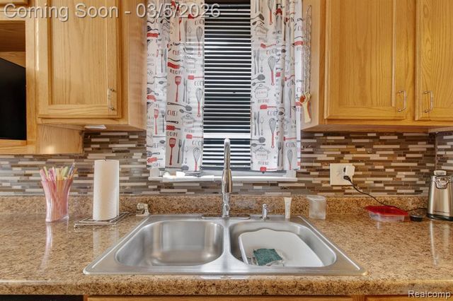 11319 Woodbine, Redford, MI 48239