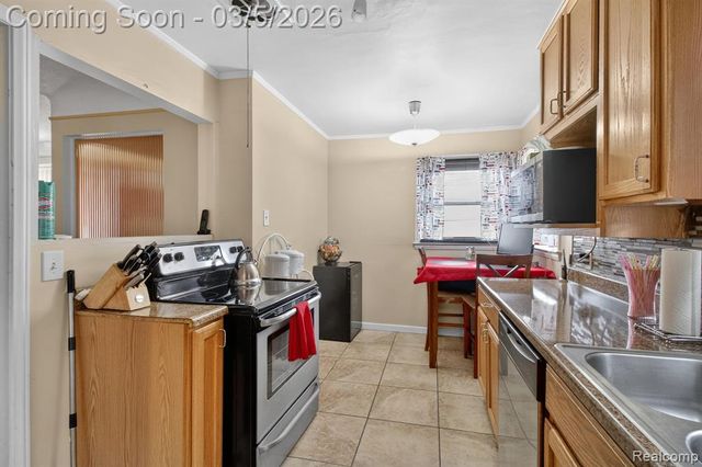 11319 Woodbine, Redford, MI 48239