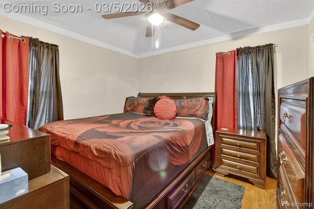 11319 Woodbine, Redford, MI 48239