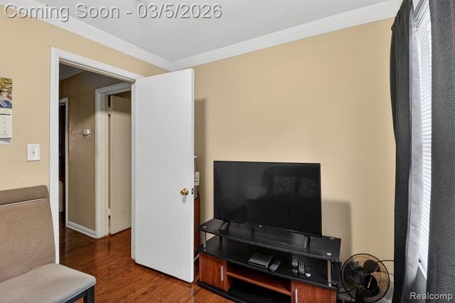 11319 Woodbine, Redford, MI 48239