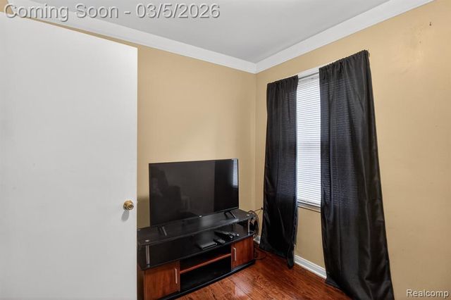 11319 Woodbine, Redford, MI 48239