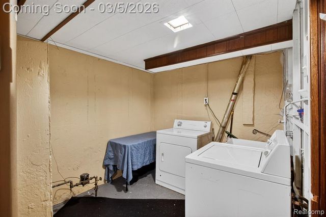 11319 Woodbine, Redford, MI 48239