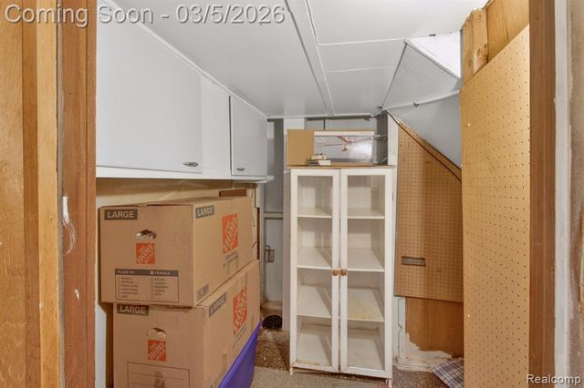 11319 Woodbine, Redford, MI 48239