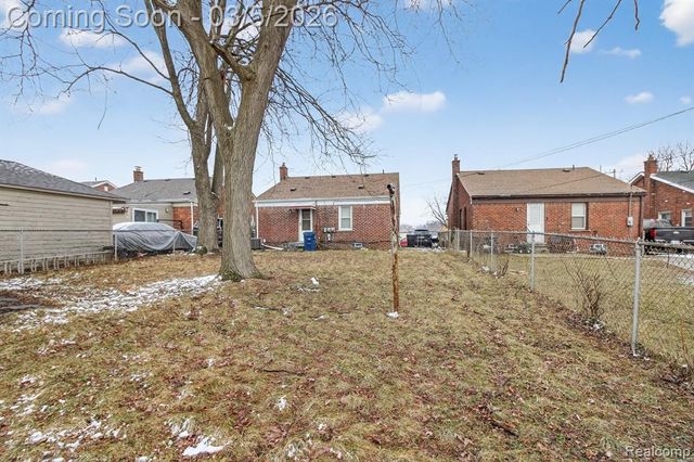 11319 Woodbine, Redford, MI 48239