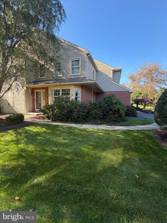 212 NEVIN LN #, AMBLER, PA 19002 — exterior