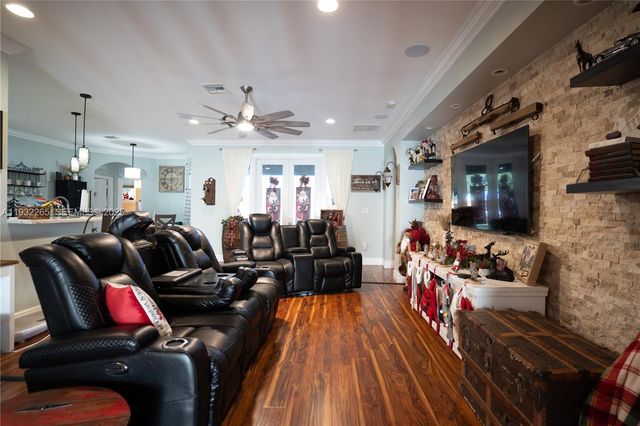 2135 NW 14th Ter, Homestead, FL 33030