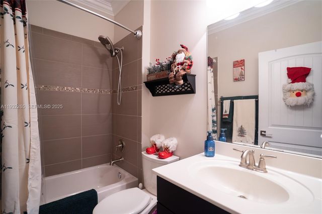 2135 NW 14th Ter, Homestead, FL 33030