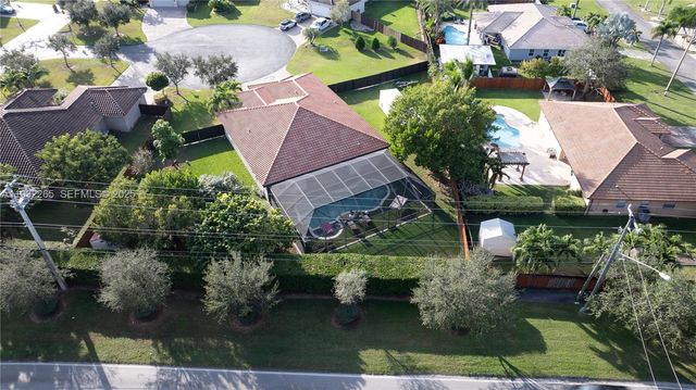 2135 NW 14th Ter, Homestead, FL 33030