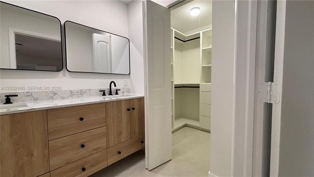 49 Forest Circle, Cooper City, FL 33026