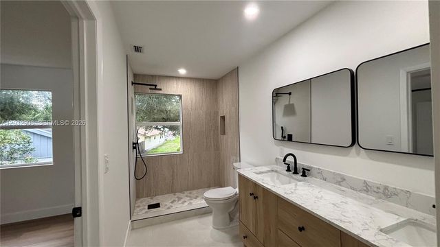 49 Forest Circle, Cooper City, FL 33026