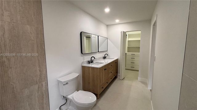 49 Forest Circle, Cooper City, FL 33026