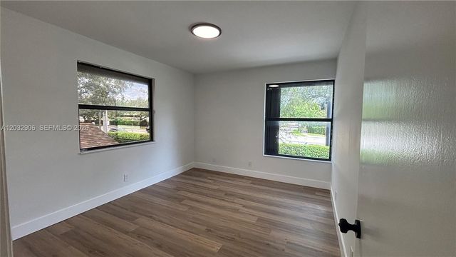 49 Forest Circle, Cooper City, FL 33026