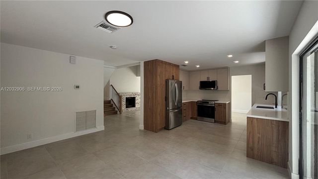 49 Forest Circle, Cooper City, FL 33026