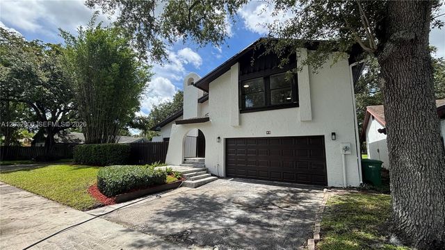 49 Forest Circle, Cooper City, FL 33026