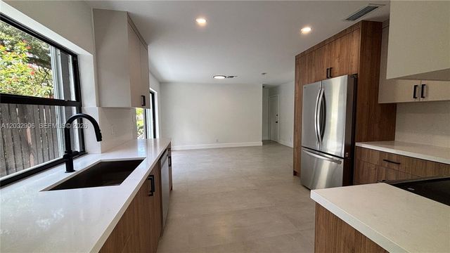 49 Forest Circle, Cooper City, FL 33026