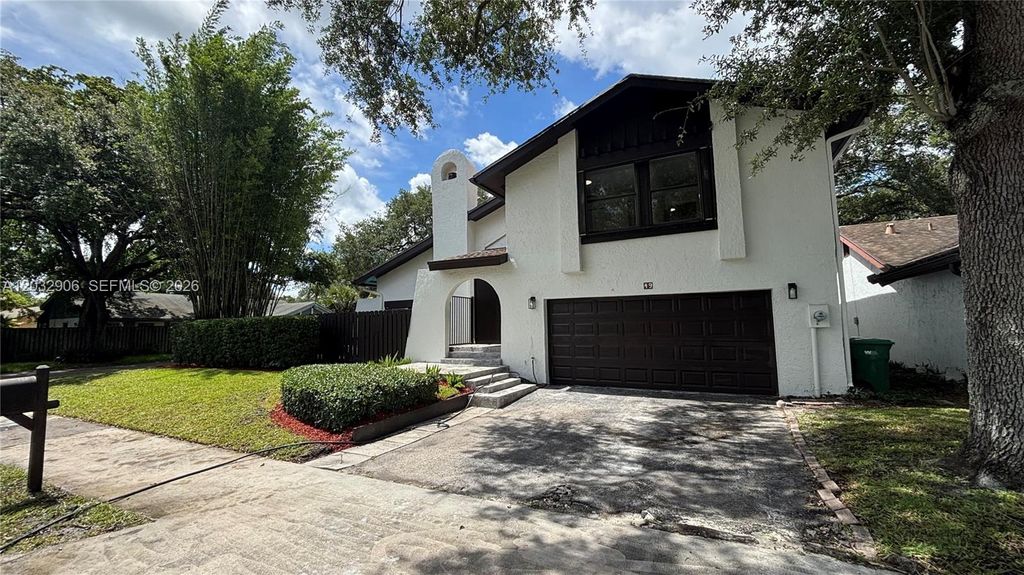 49 Forest Circle, Cooper City, FL 33026