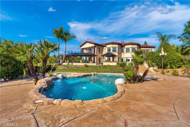 7231 Brandon Court, Riverside, CA 92506