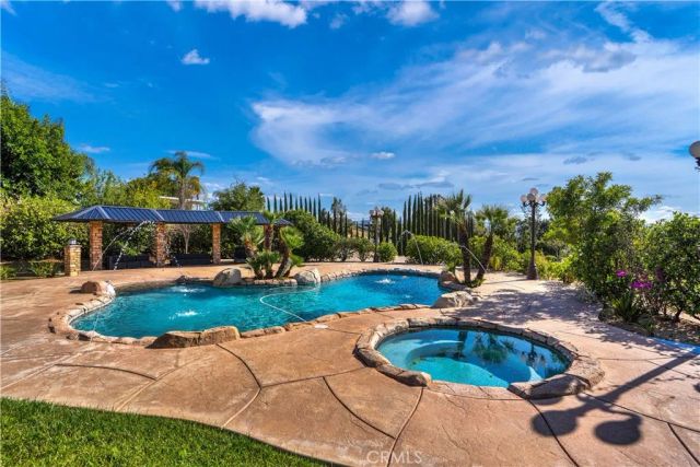 7231 Brandon Court, Riverside, CA 92506