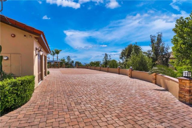 7231 Brandon Court, Riverside, CA 92506