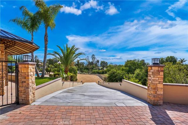7231 Brandon Court, Riverside, CA 92506