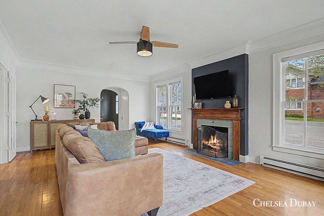 424 Lincoln Lake, Lowell, MI 49331