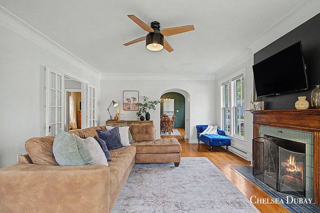 424 Lincoln Lake, Lowell, MI 49331