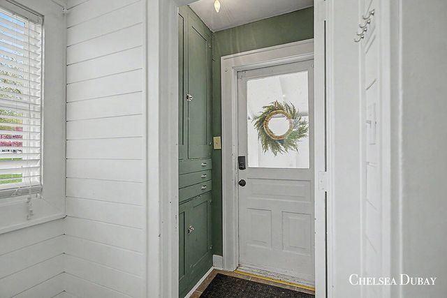 424 Lincoln Lake, Lowell, MI 49331