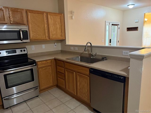 18681 E Water Drive B, Aurora, CO 80013