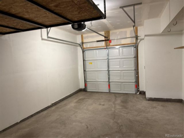 18681 E Water Drive B, Aurora, CO 80013