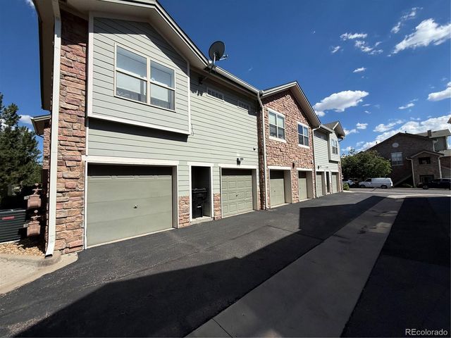 18681 E Water Drive B, Aurora, CO 80013