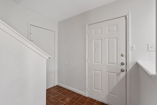 8703 Schick RD A, Austin, TX 78729