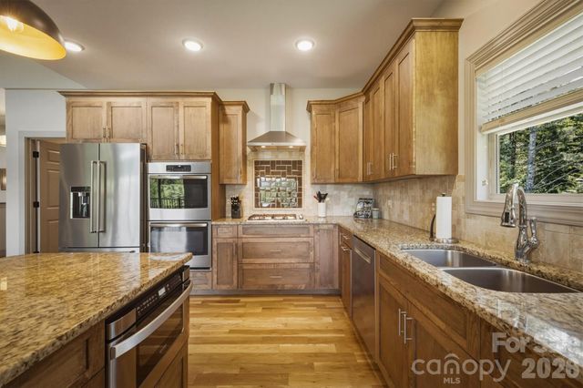 5515 Cedar Cove Way, Lenoir, NC 28645